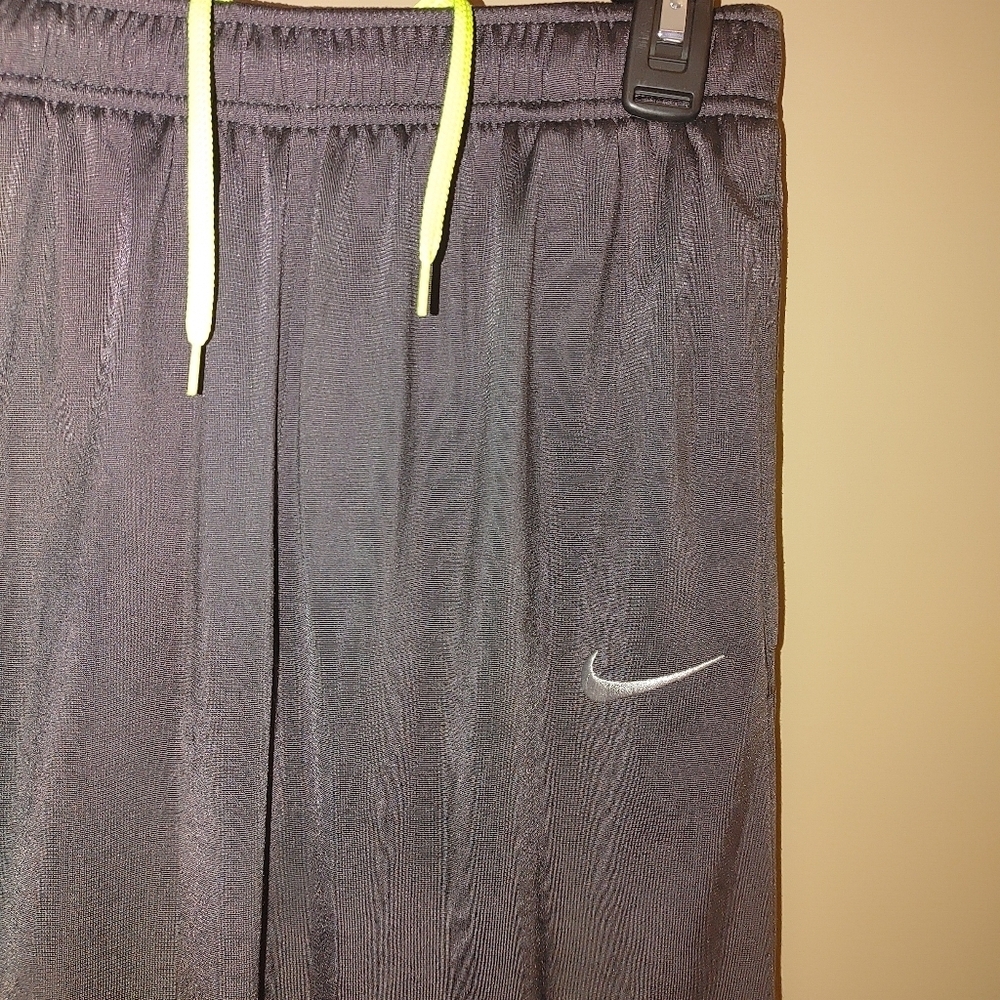 Nike Gray and Yellow Sweatpants for Active Comfort, Size XL - Picture 2 of 7